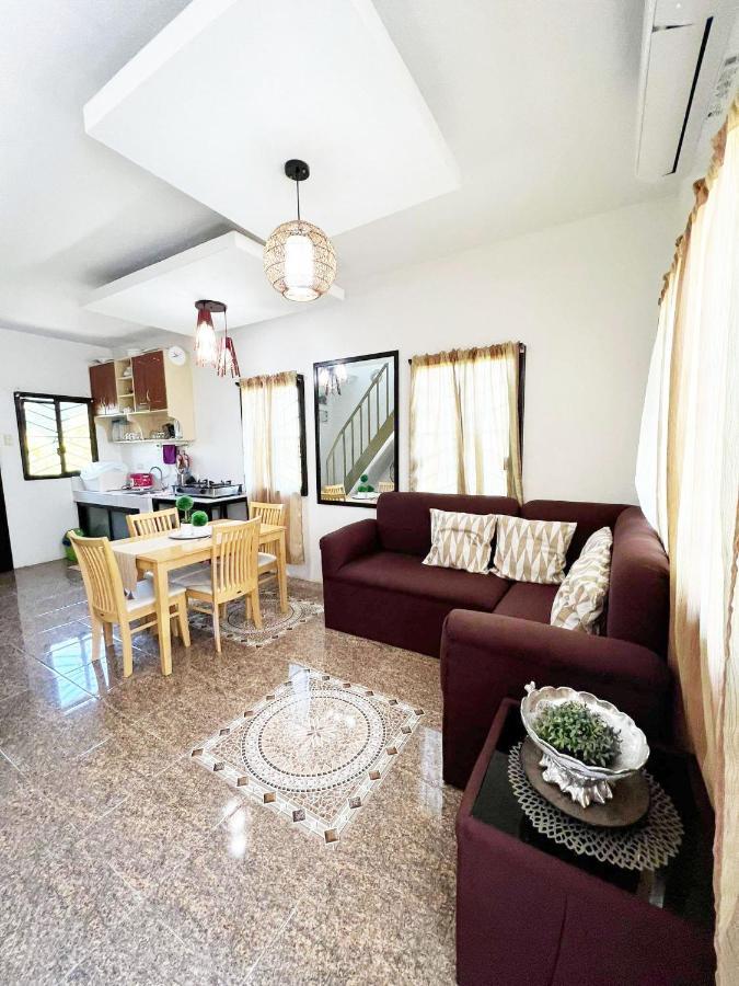 Beach Resorts Walking Distance To The Town House Davao City Extérieur photo